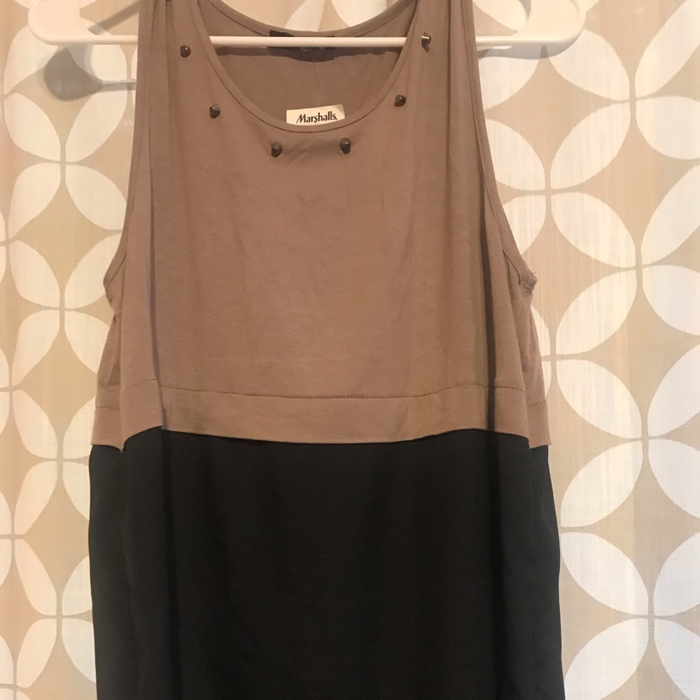 Sleeveless blouse!